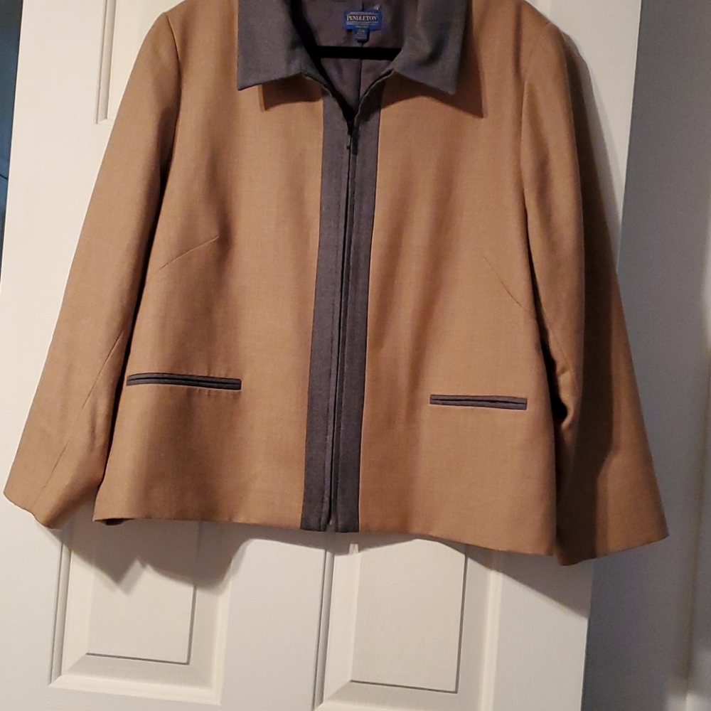 Pendleton Jacket - image 4